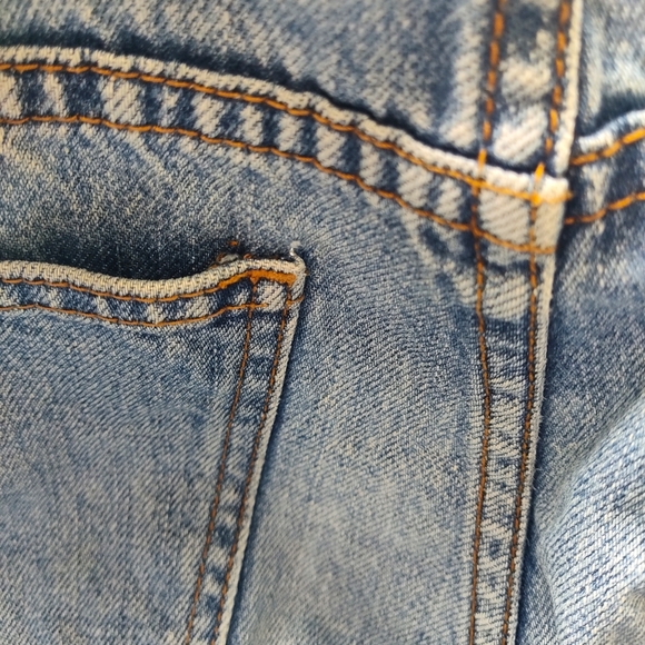 BDG Womens Jeans Size 26W Blue Denim HighGate Mid Rise Straight Leg Cropped - Picture 3 of 9